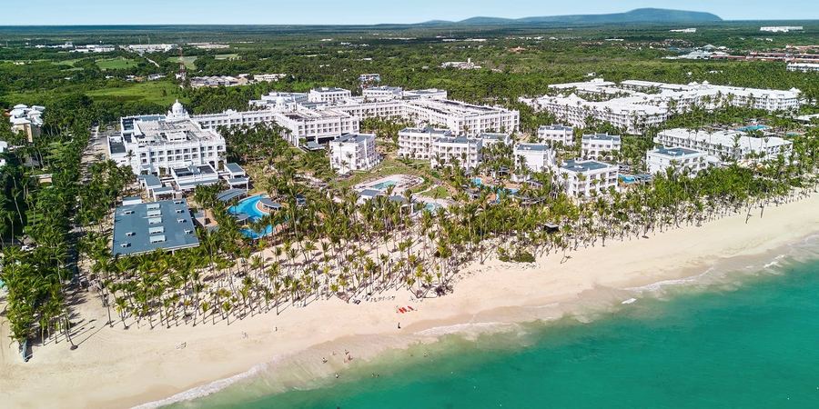 Vista aérea de hoteles en Punta Cana